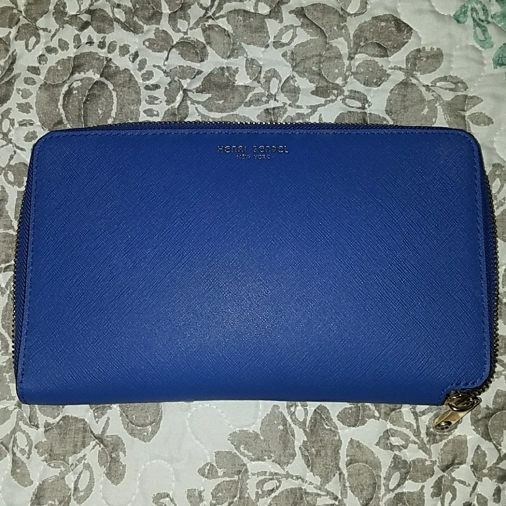 Henri bendel wallet